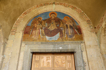 Obraz premium orthodox icon above the entrance to the main temple of the monas