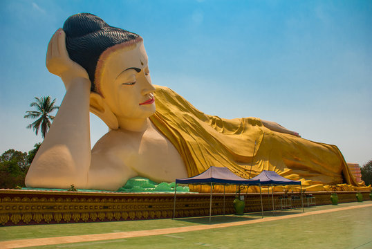 Mya Tha Lyaung Reclining Buddha. Bago. Myanma. Burma.