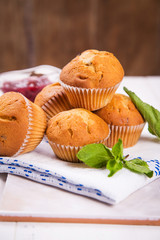 muffins with mint