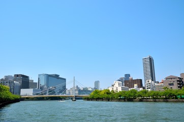 Obraz premium 大阪大川沿いの風景
