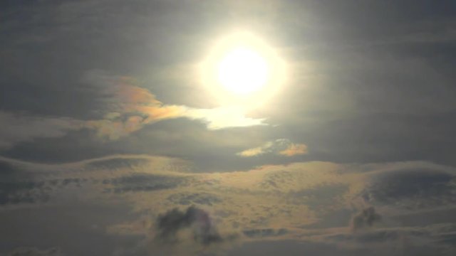 4K・日暮れ前の雲と陽・タイムラプス_3-291