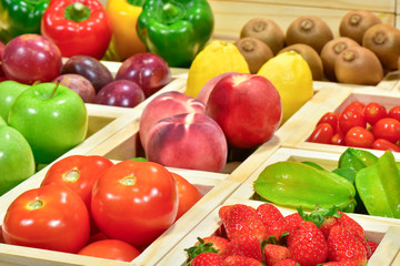 Fototapeta na wymiar Fruits and vegetables at super market