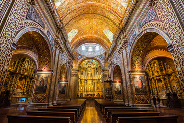 Fototapeta na wymiar Interior of the Jesuit Church of La Compania in old town of Quito, Ecuador