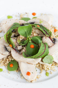 Bulgur with basil and chicken