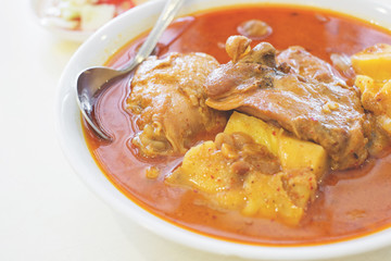 chicken red curry