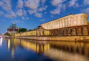 The river Spree, the cathedral and the Museum Island in Berlin at night © elxeneize