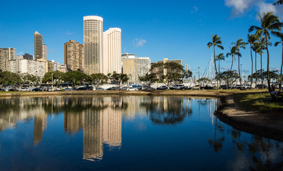 Fototapeta na wymiar Hotel buildings in Waikiki, Hawaii
