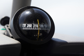 Kompass in Flugzeug