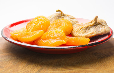 dried apricots and figs