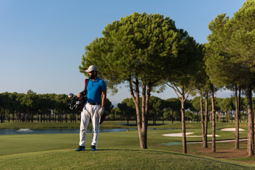 Obraz premium golf player portrait at course