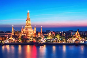 Crédence en verre imprimé Bangkok Temple de vue nocturne de Wat Arun à Bangkok, Thaïlande