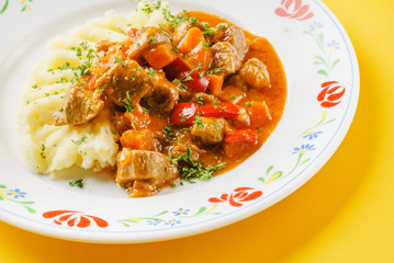 mashed potato with meat