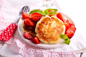 Sweet ricotta fritters with strawberry