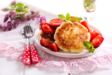 Sweet ricotta fritters with strawberry