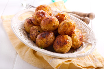 Roasted spicy new potatoes