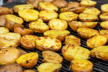 fried potatoes on the grill