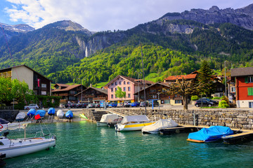 Fototapeta na wymiar Small swiss town on Lake Interlaken, Switzerland
