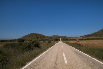 Kırsal bölgede yol