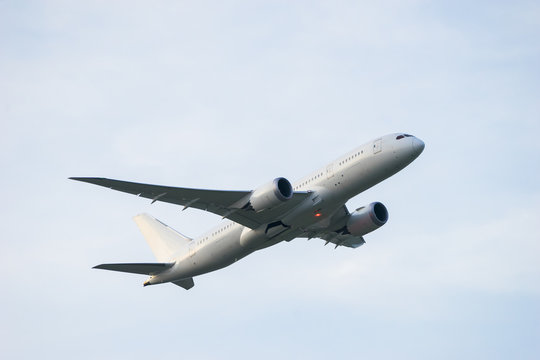 Boeing 787-8