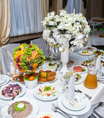 Table decor with flowers
