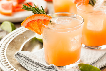 Refreshing Grapefruit and Tequila Palomas