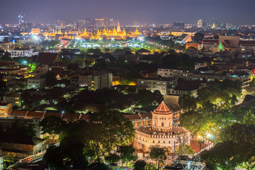 Fototapeta na wymiar Phra Sumen Fort with grand palace at night , Bangkok Thailand . 