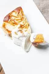 Apple pie with almonds