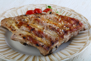 Grilled pork ribs