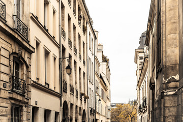 Fototapeta na wymiar antique city building in paris,france Europe