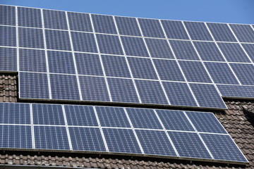 Solarzellen auf einem Dach