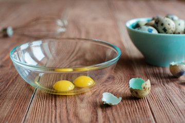 quals egss and boul woth yolks