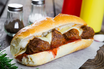 Sandwich with meatballs of beef and cheese