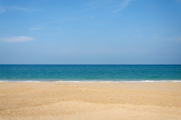 Fototapeta na wymiar sea and beach