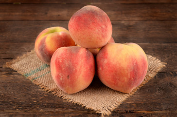 Peaches Heap of Bivona