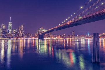 Brooklyn Bridge und East River, New York