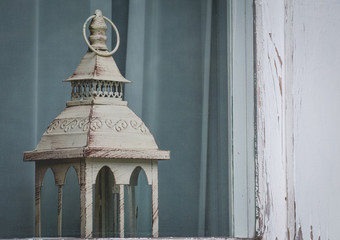 Obraz premium lantern in the window