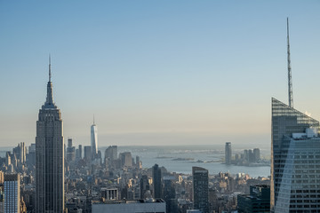 Fototapeta na wymiar Views of Manhattan and south towards lower manhattan from midtow
