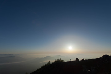 富士山 登山道と空