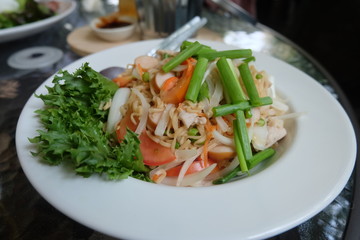 instant noodles spicy salad