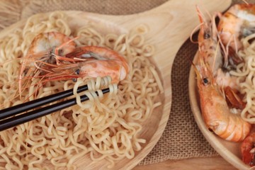 Instant noodle and shrimp baked is delicious.