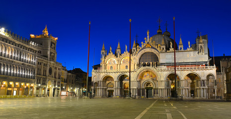 Fototapeta na wymiar Saint Mark's Basilica at dawn, Venice, Italy