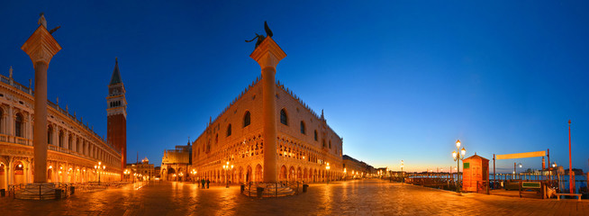 Fototapeta na wymiar Panorama of San Marco square at dawn, Venice, Italy