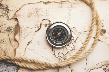 compass and karta.retro