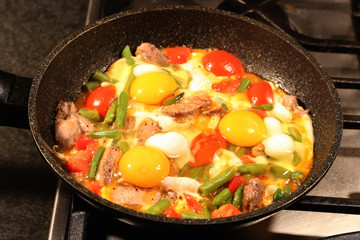 fried eggs with meat