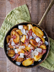 rustic german home fries bratkartoffeln