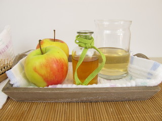 Haarspülung mit Apfelessig