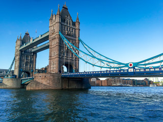 Fototapeta na wymiar Tower Bridge II