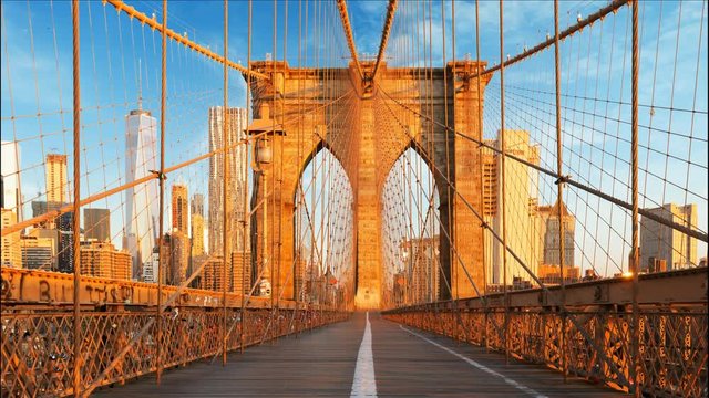 New York, Brooklyn bridge, Manhattan, USA - Time lapse