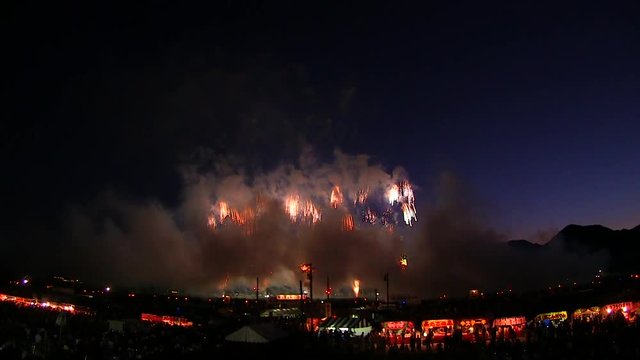 花火 fireworks