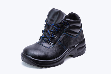 Black safety boot/One high leather safety boots for worker on white background